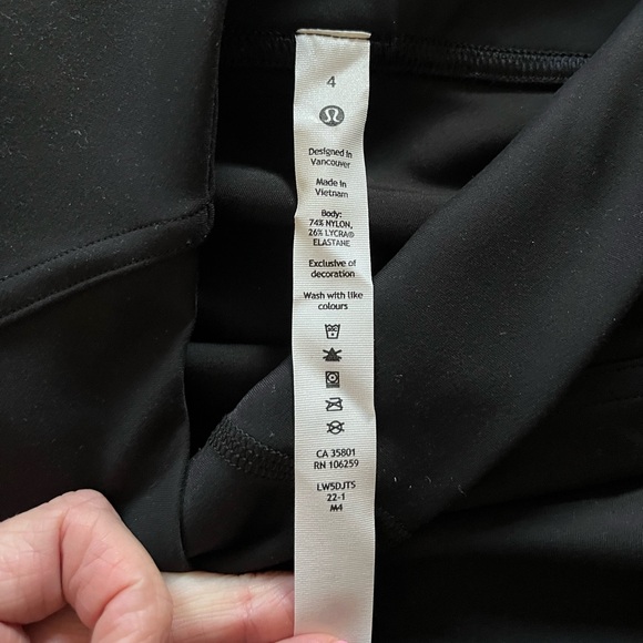 Lululemon Instill HR tight - 25” NWT - Picture 2 of 4
